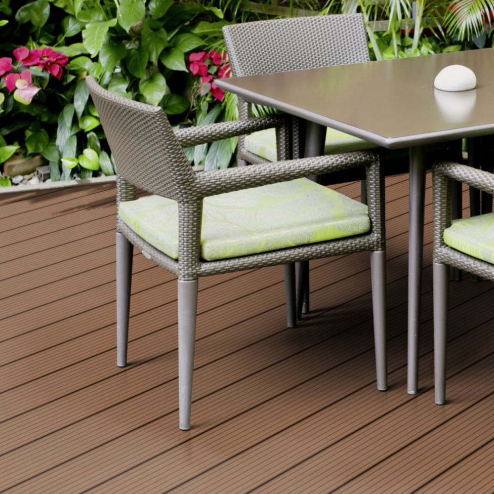 Terrassendiele WPC Holo 4, hellbraun – Bild 4